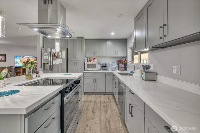 21211 125th Street E, Bonney Lake, WA 98391