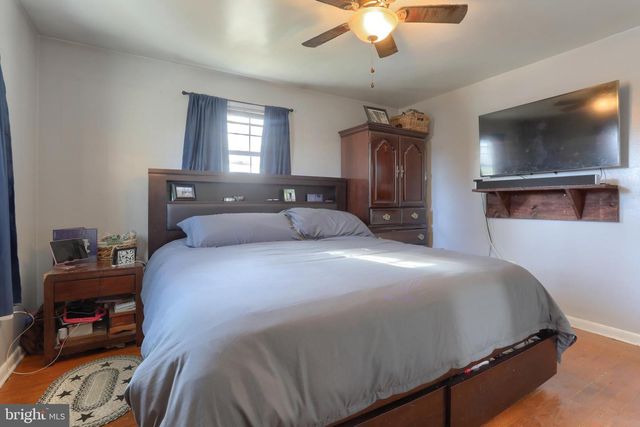 3032 TUNNEL HILL RD, Lebanon, PA 17046