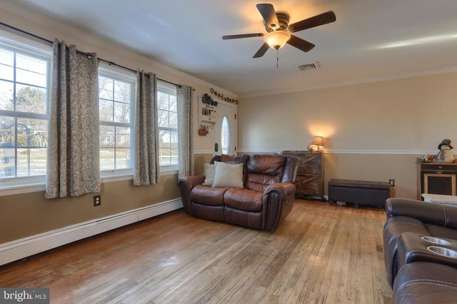 3032 TUNNEL HILL RD, Lebanon, PA 17046