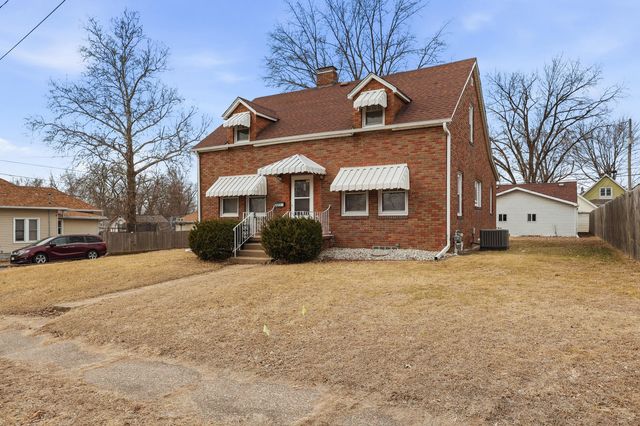 325 23rd Street, East Moline, IL 61244