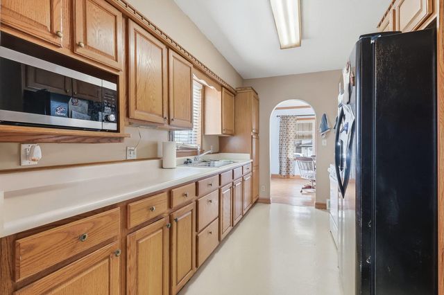 325 23rd Street, East Moline, IL 61244