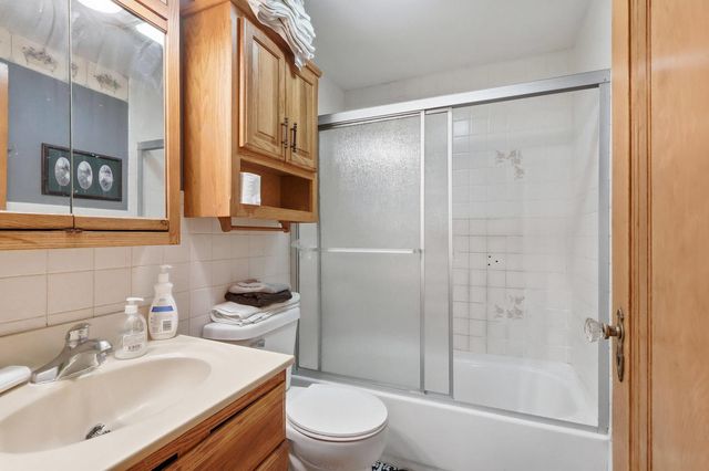 325 23rd Street, East Moline, IL 61244