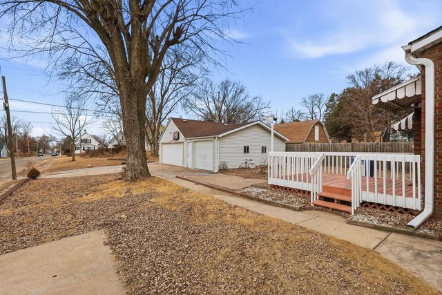 325 23rd Street, East Moline, IL 61244