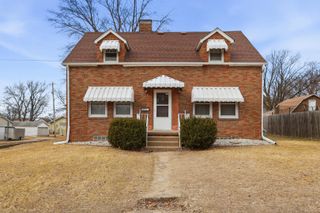 325 23rd Street, East Moline, IL 61244