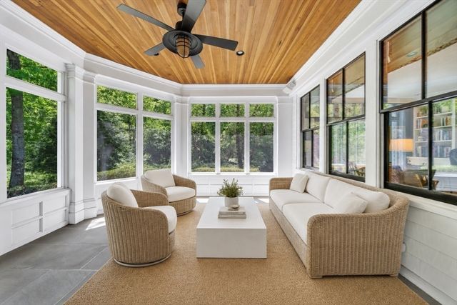 10 Chandler Circle, Weston, MA 02493
