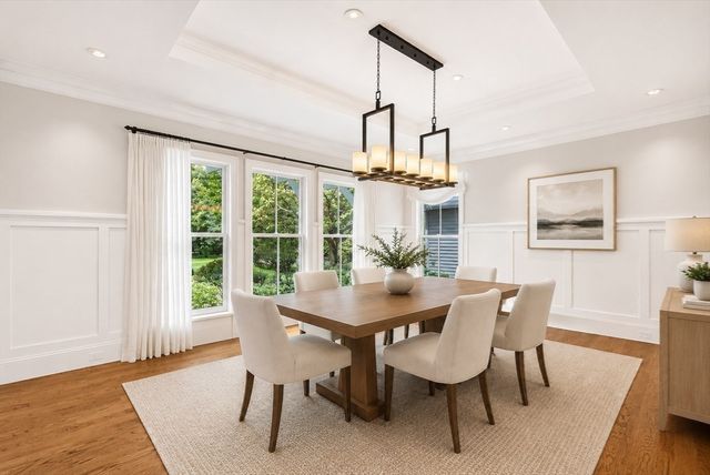 10 Chandler Circle, Weston, MA 02493