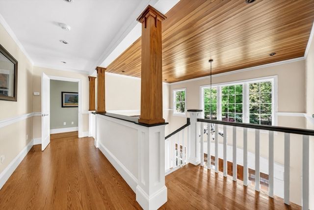 10 Chandler Circle, Weston, MA 02493