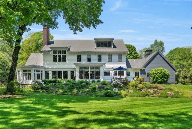 10 Chandler Circle, Weston, MA 02493