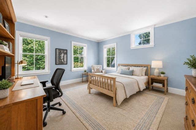 10 Chandler Circle, Weston, MA 02493