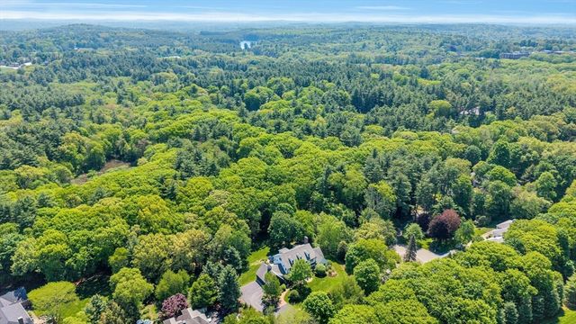 10 Chandler Circle, Weston, MA 02493