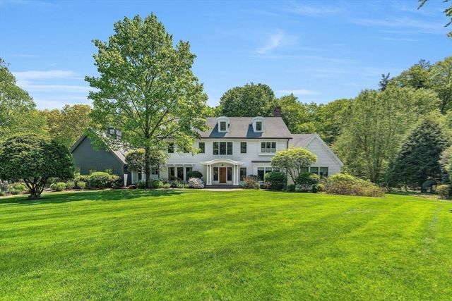 10 Chandler Circle, Weston, MA 02493