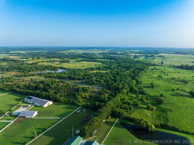 011 W 195th Street S, Mounds, OK 74047