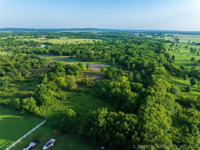 011 W 195th Street S, Mounds, OK 74047