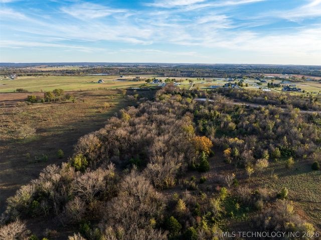 011 W 195th Street S, Mounds, OK 74047