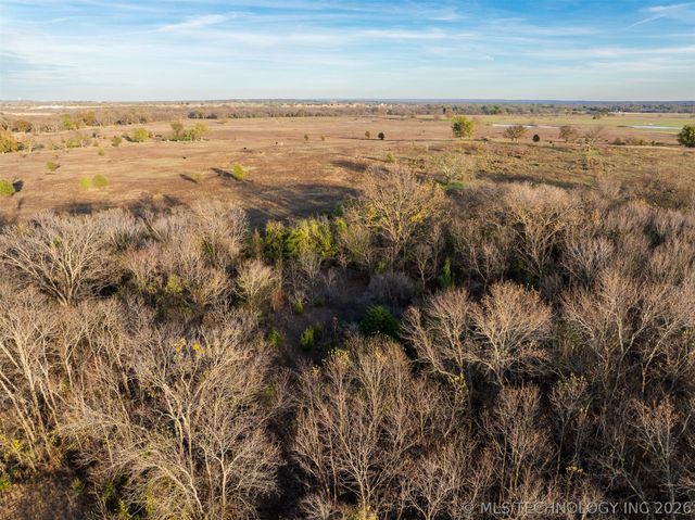 011 W 195th Street S, Mounds, OK 74047
