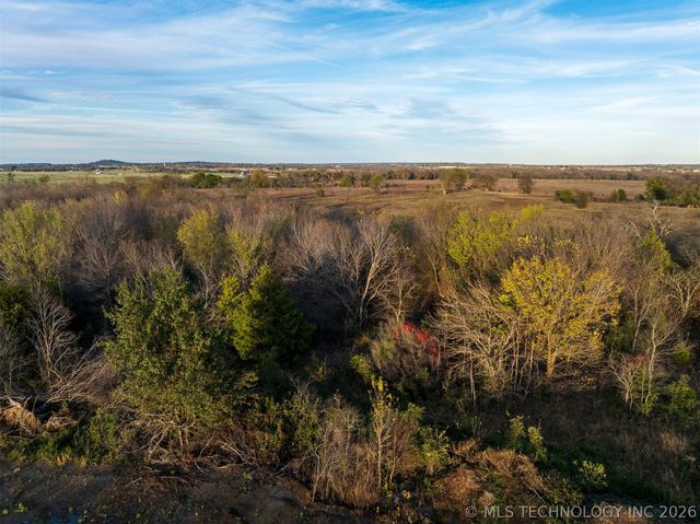 011 W 195th Street S, Mounds, OK 74047