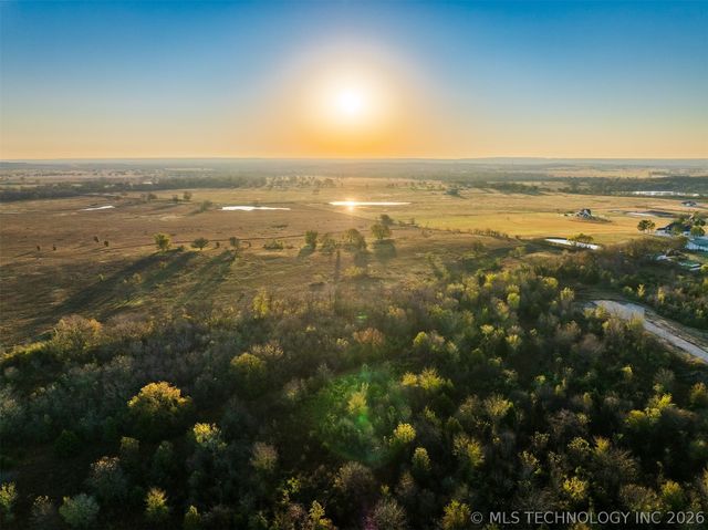 011 W 195th Street S, Mounds, OK 74047