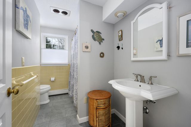 22 Karen Way, Orleans, MA 02653