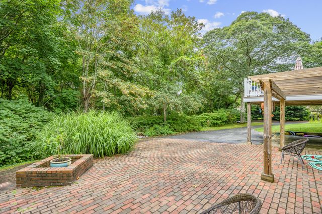 22 Karen Way, Orleans, MA 02653