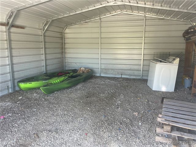 8369 S Old Palmyra Road, Pekin, IN 47165