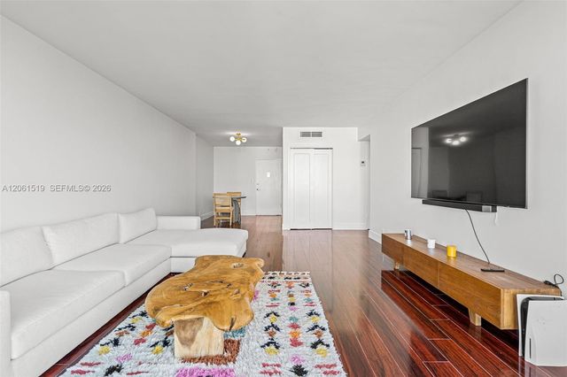 1000 West Avenue 609, Miami Beach, FL 33139