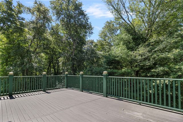 59 Sylvan Way, South Kingstown, RI 02881