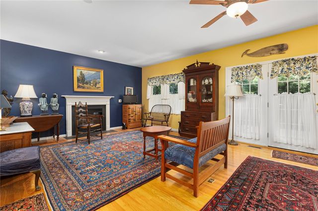 59 Sylvan Way, South Kingstown, RI 02881