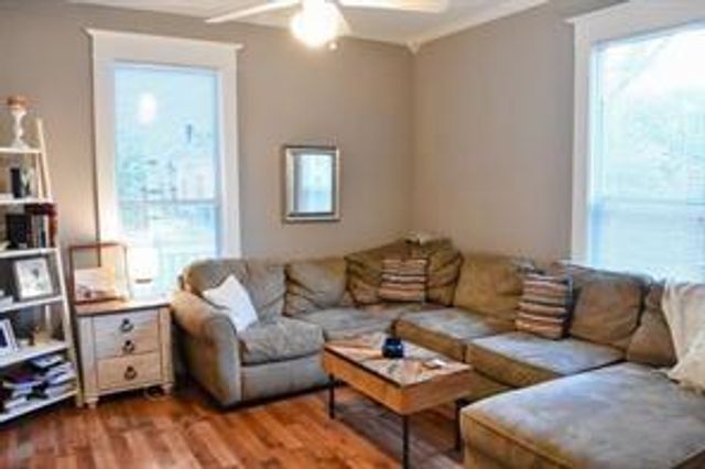 1813 Gentry Street, Houston, TX 77009