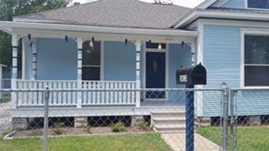 1813 Gentry Street, Houston, TX 77009