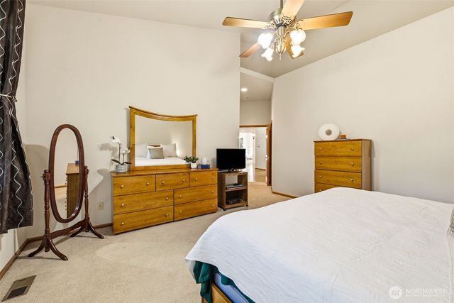 11033 169th Place NE, Redmond, WA 98052