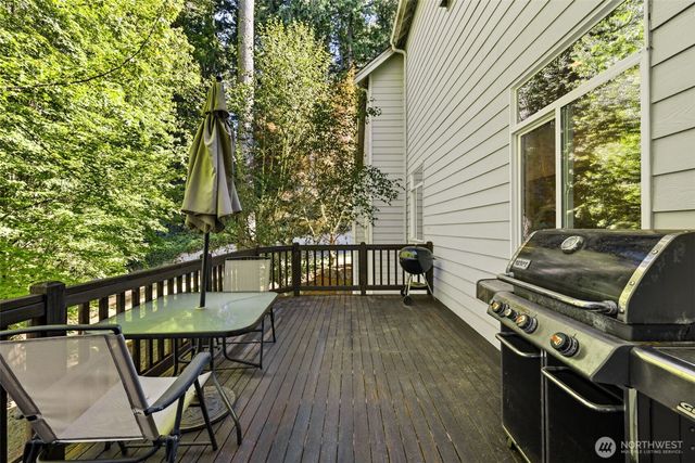 11033 169th Place NE, Redmond, WA 98052
