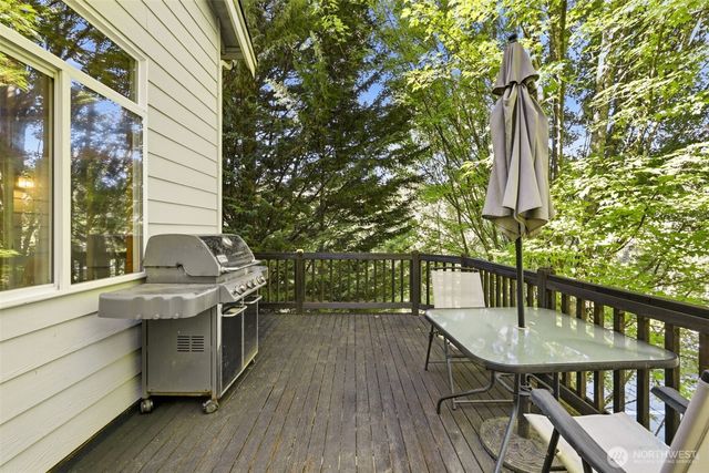 11033 169th Place NE, Redmond, WA 98052