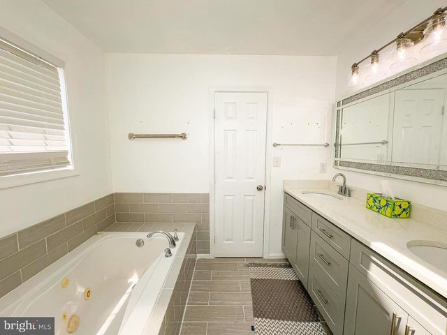 7403 HAWTHORNE ST, Landover, MD 20785