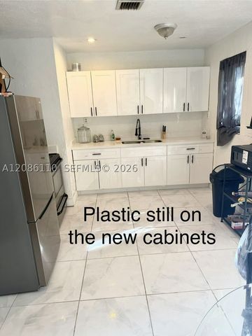 3350 NW 171 ter, Miami Gardens, FL 33056