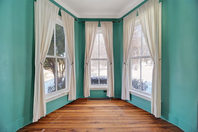 4940 WOLF Road, Erie, PA 16505