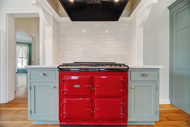 4940 WOLF Road, Erie, PA 16505