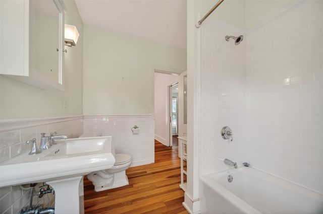 4940 WOLF Road, Erie, PA 16505