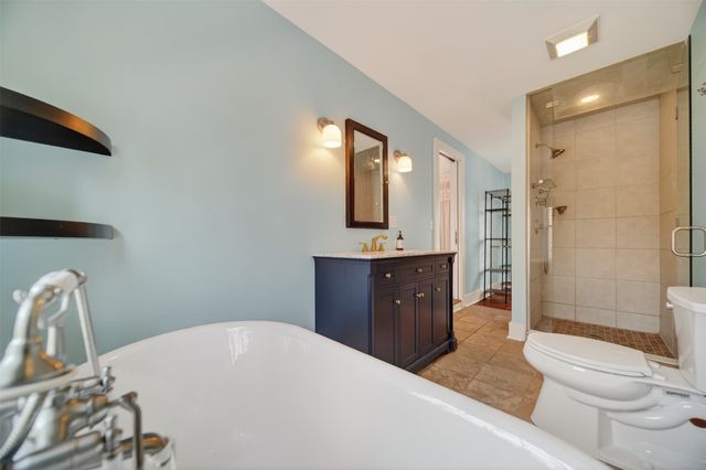 4940 WOLF Road, Erie, PA 16505