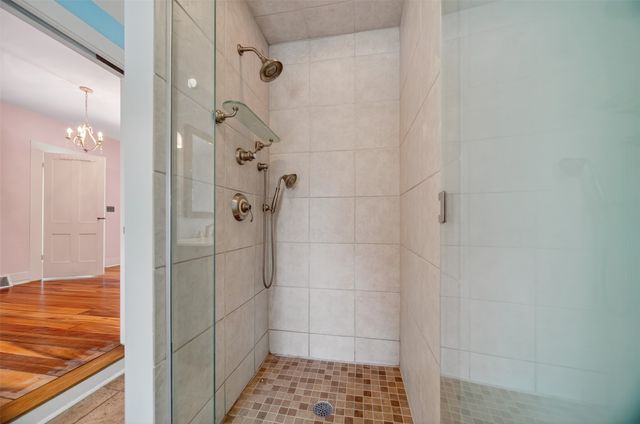 4940 WOLF Road, Erie, PA 16505