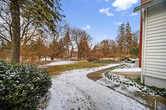 4940 WOLF Road, Erie, PA 16505