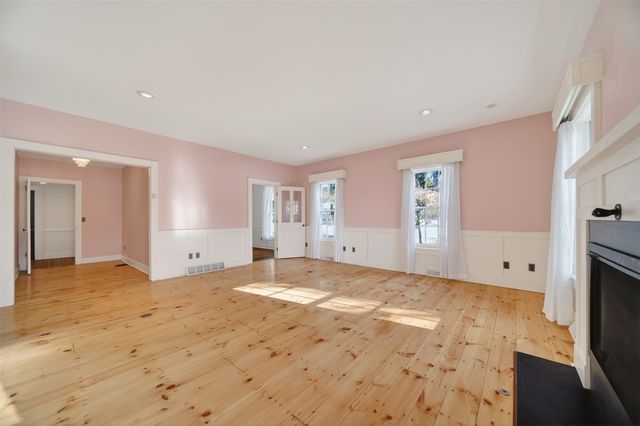 4940 WOLF Road, Erie, PA 16505