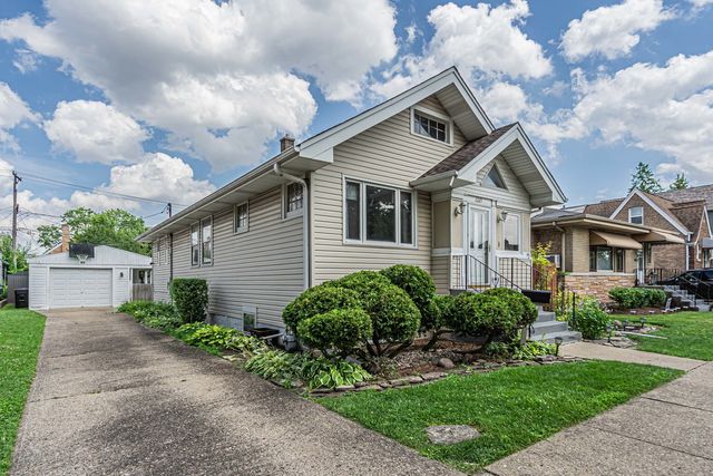 2225 N 76th Court, Elmwood Park, IL 60707