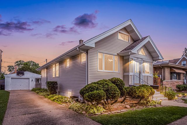 2225 N 76th Court, Elmwood Park, IL 60707