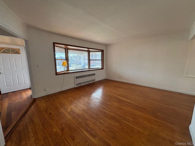 202-03 56 Avenue, Bayside, NY 11364