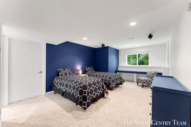 16300 Riverdale Court 38, Spring Lake, MI 49456