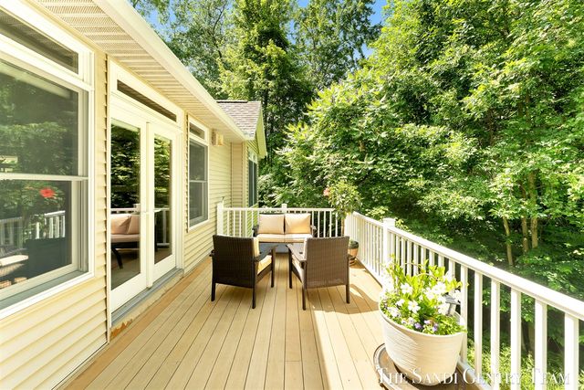 16300 Riverdale Court 38, Spring Lake, MI 49456