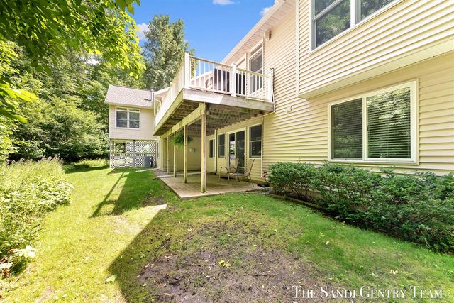 16300 Riverdale Court 38, Spring Lake, MI 49456