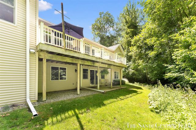 16300 Riverdale Court 38, Spring Lake, MI 49456