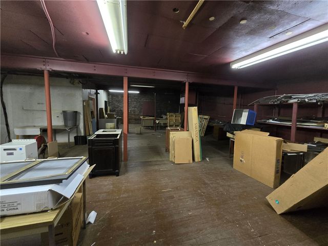 2013 Noble St, Swissvale, PA 15218