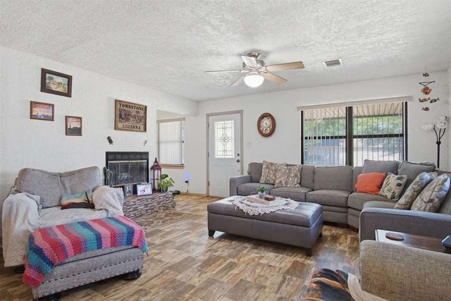 416 NW Woodland Dr, Lawton, OK 73505